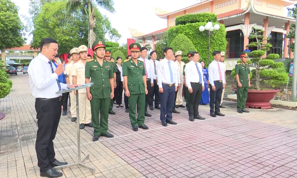Tân Trụ tổ chức Lễ truy điệu, an táng hài cốt liệt sĩ