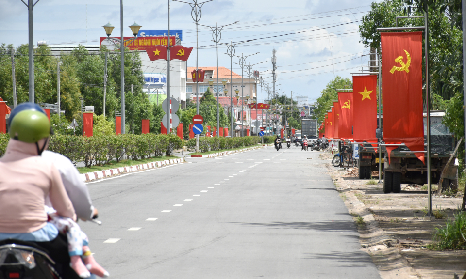 Tân Thạnh rực rỡ cờ hoa chào mừng lễ Quốc khánh 2/9