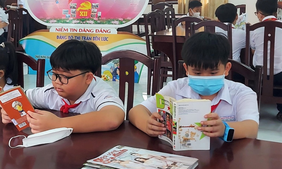 Thư viện Bến Lức hoàn thành nhiệm vụ thu hút thiếu nhi dịp hè
