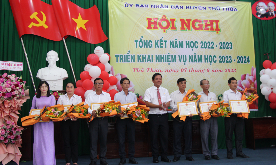 Thủ Thừa tổng kết năm học 2022 - 2023