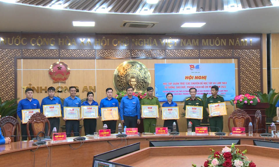 Triển khai chuyên đề học tập và làm theo tư tưởng, đạo đức, phong cách Hồ Chí Minh năm 2023