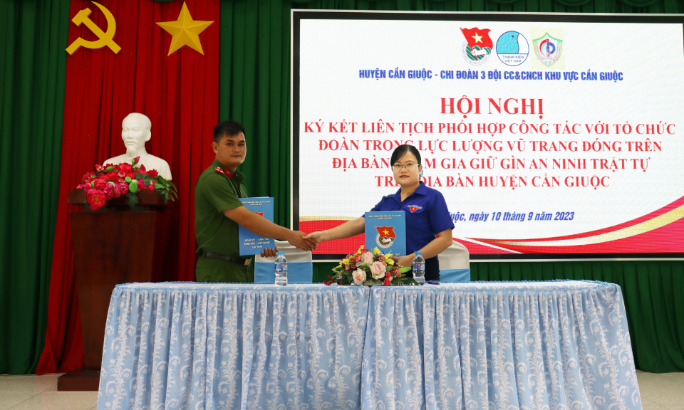 Cần Giuộc tập huấn kỹ năng phòng cháy chữa cháy cho đoàn viên, thanh niên