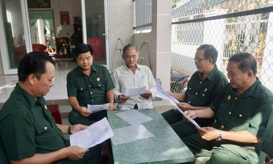Cựu chiến binh huyện Bến Lức: Góp sức giữ gìn an ninh trật tự cơ sở
