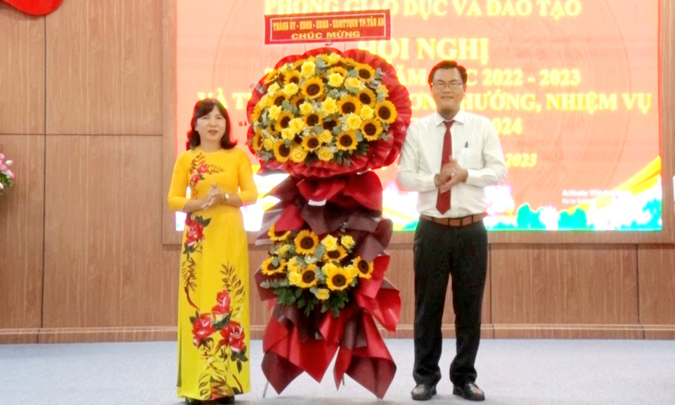 Thành phố Tân An tổng kết năm học 2022 - 2023 và triển khai phương hướng, nhiệm vụ năm học 2023 - 2024