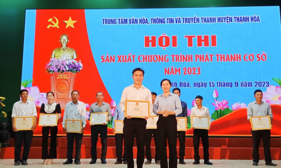 Thí sinh Nguyễn Bá Trung - thị trấn Thạnh Hóa đạt giải nhất Hội thi “Sản xuất chương trình phát thanh cơ sở” năm 2023