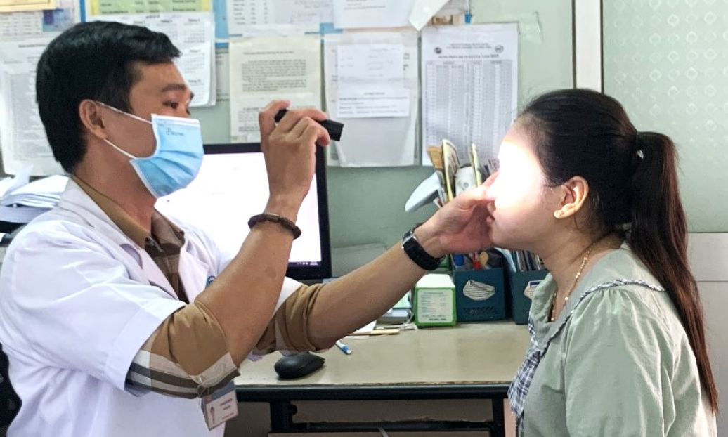 Cần Đước tích cực triển khai các biện pháp phòng bệnh đau mắt đỏ