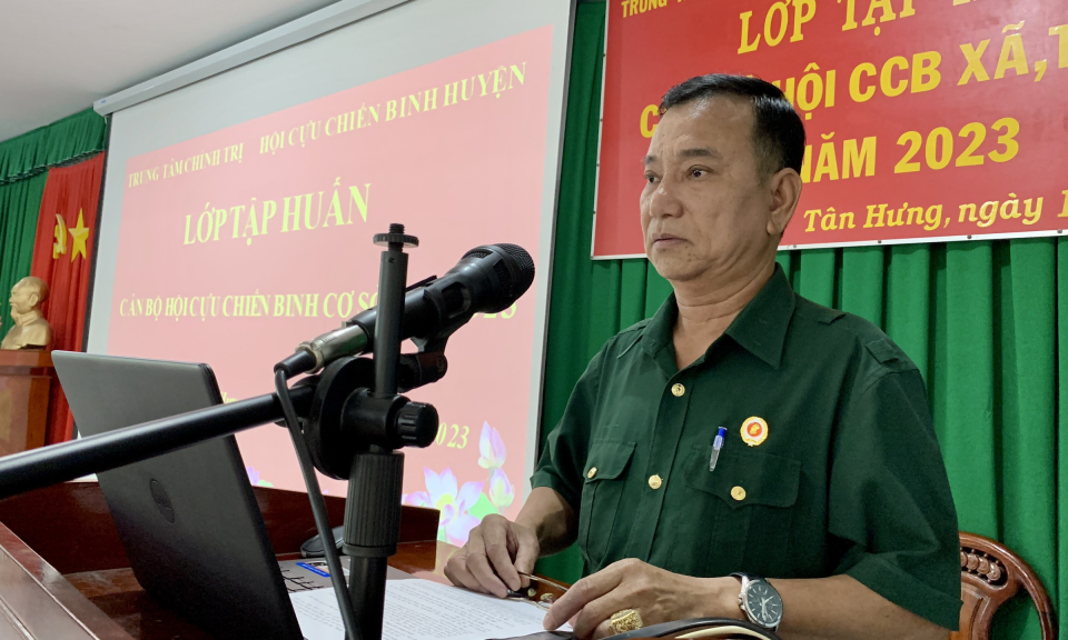 Tân Hưng cập nhật kiến thức cho cán bộ Hội Cựu chiến binh xã - thị trấn năm 2023
