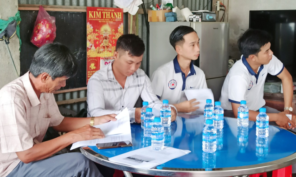 Tân Trụ phát triển mô hình nuôi tôm thẻ 2 giai đoạn ứng dụng công nghệ 4.0