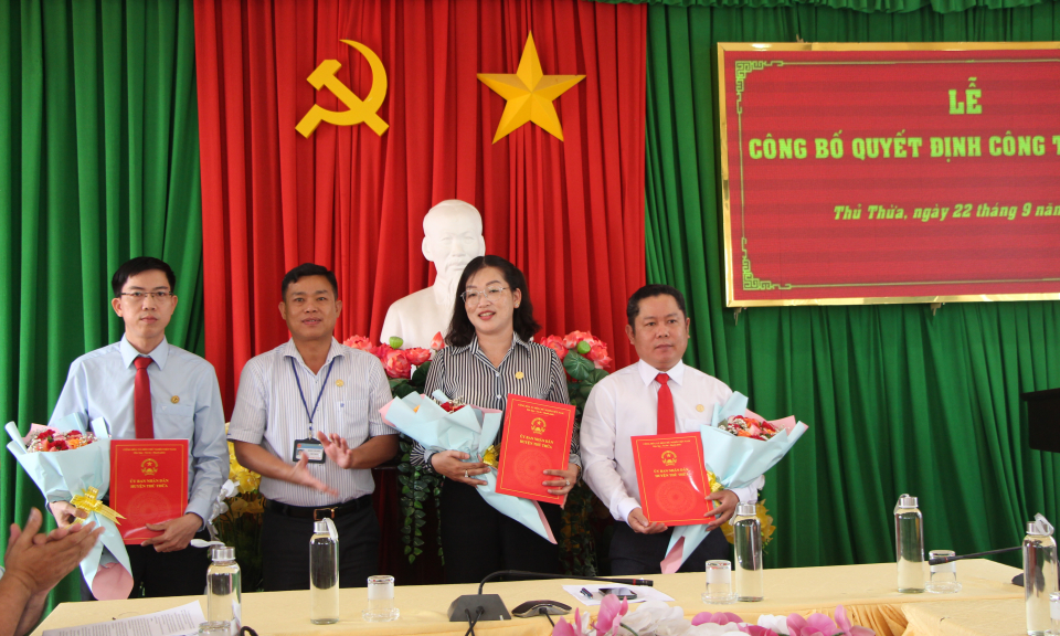  Ông Bùi Thanh Bình được bổ nhiệm giữ chức vụ Trưởng phòng Y tế huyện Thủ Thừa