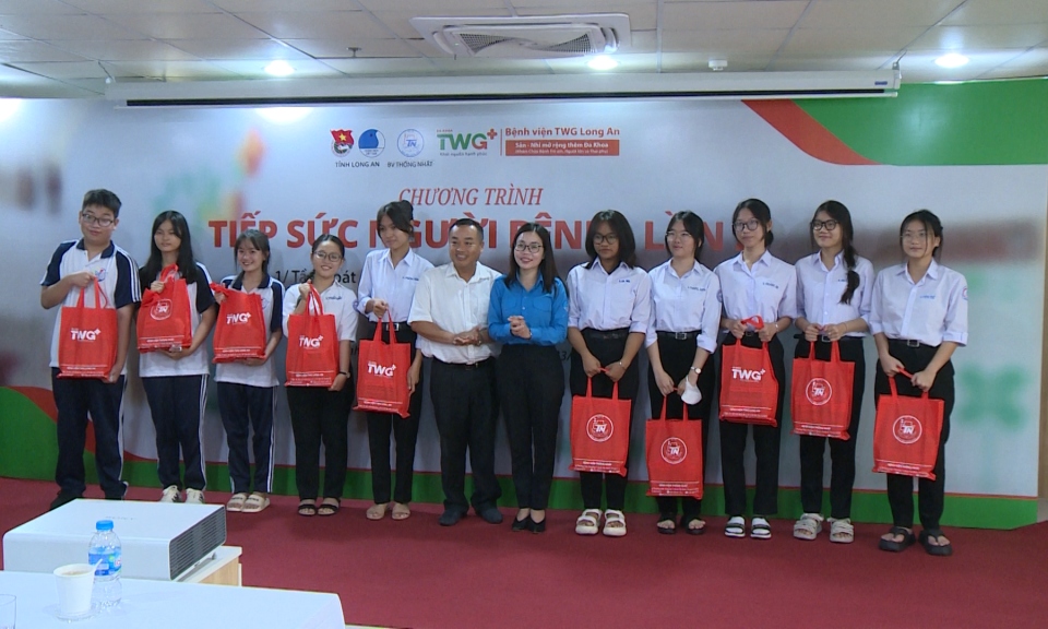 Chương trình “Tiếp sức người bệnh” lần 2 năm 2023