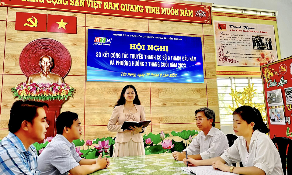 Tân Hưng sơ kết công tác truyền thanh cơ sở