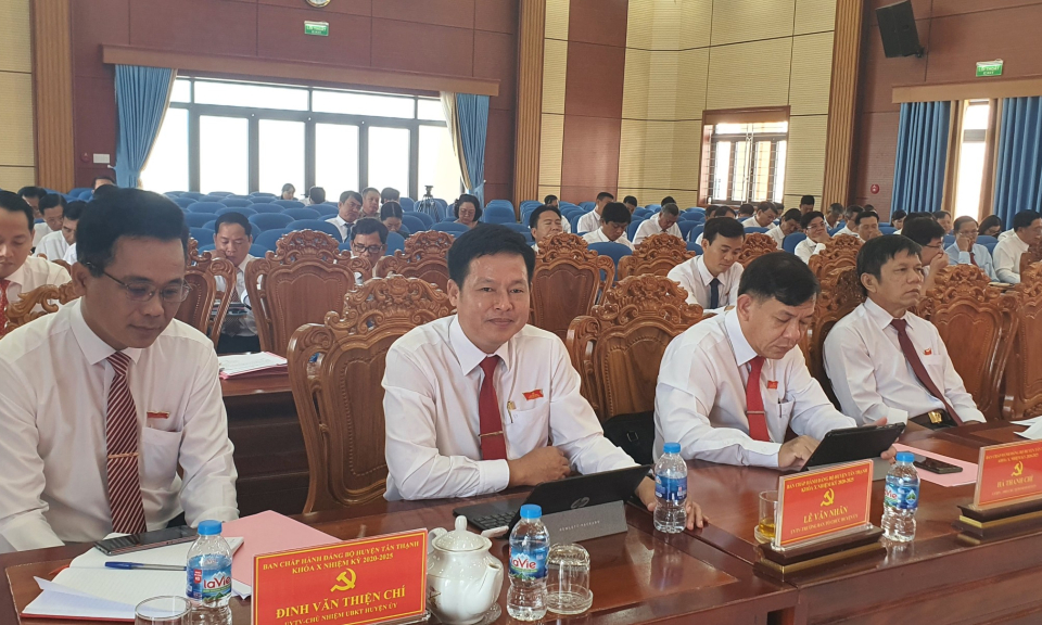 Tân Thạnh hội nghị Ban chấp hành Đảng bộ lần thứ 15