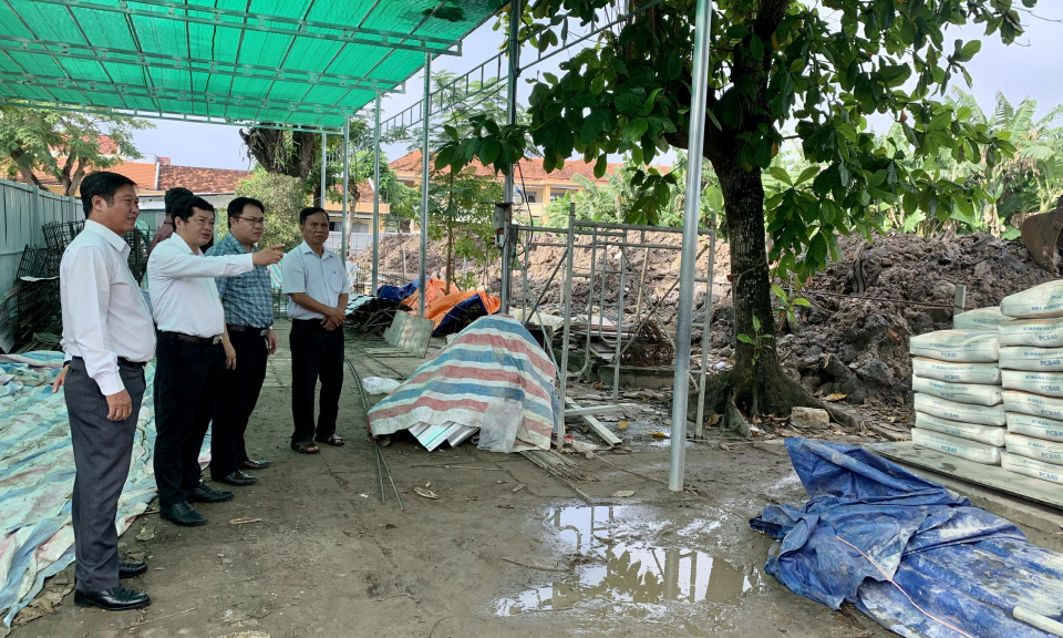 Lãnh đạo huyện Châu Thành kiểm tra các công trình xây dựng tại các trường học