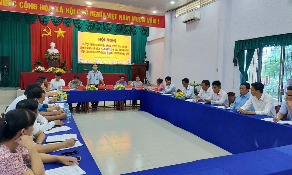 Thạnh Hóa sơ kết Quy chế phối hợp với các cơ quan trong công tác quản lý đất đai