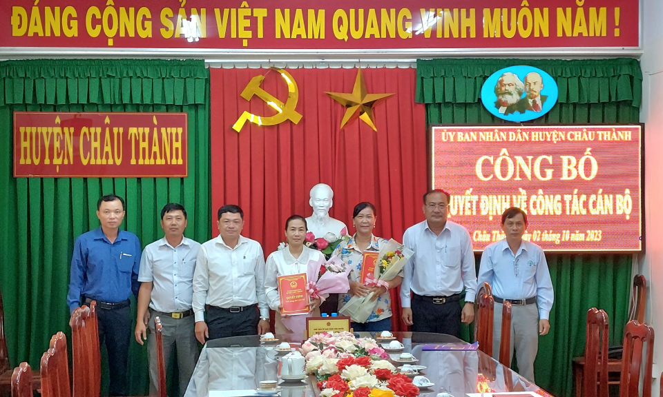 Huyện Châu Thành công bố quyết định bổ nhiệm cán bộ 