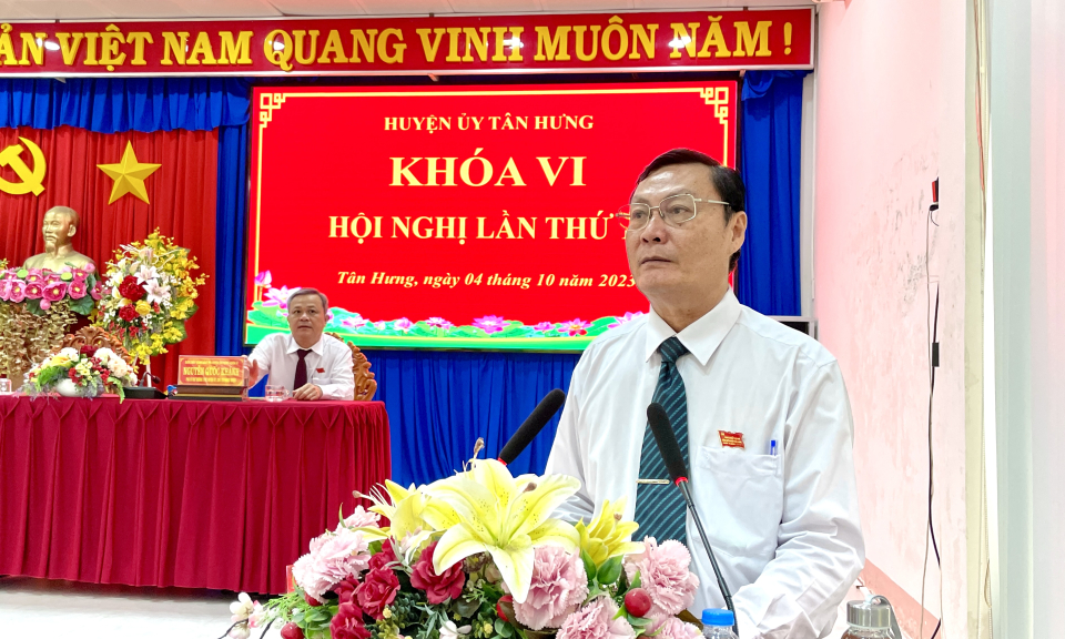 Hội nghị Huyện ủy Tân Hưng lần thứ 15