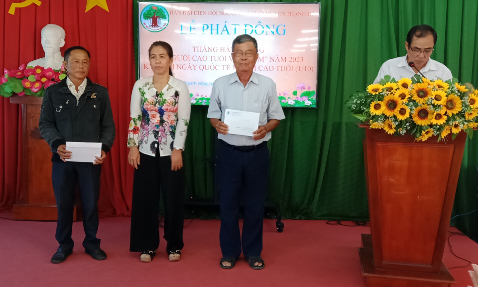Thạnh Hóa tổ chức lễ phát động Tháng hành động vì Người cao tuổi năm 2023