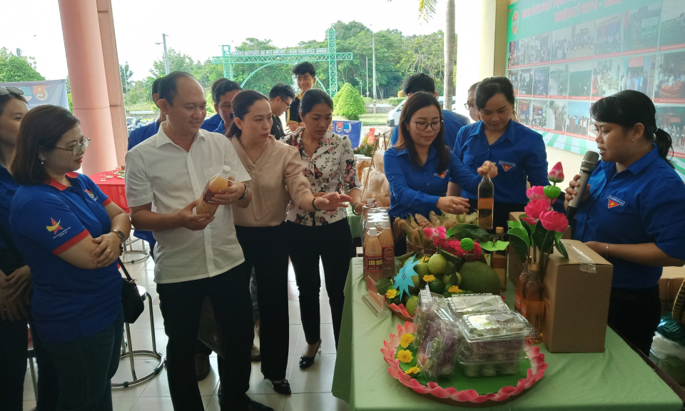 Tỉnh đoàn Long An tổ chức Ngày hội kết nối tiêu thụ nông sản năm 2023