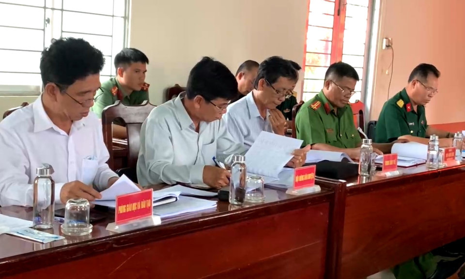 Tân Hưng xét duyệt chính sách miễn, tạm hoãn và tiêu chuẩn thực hiện nghĩa vụ quân sự năm 2024