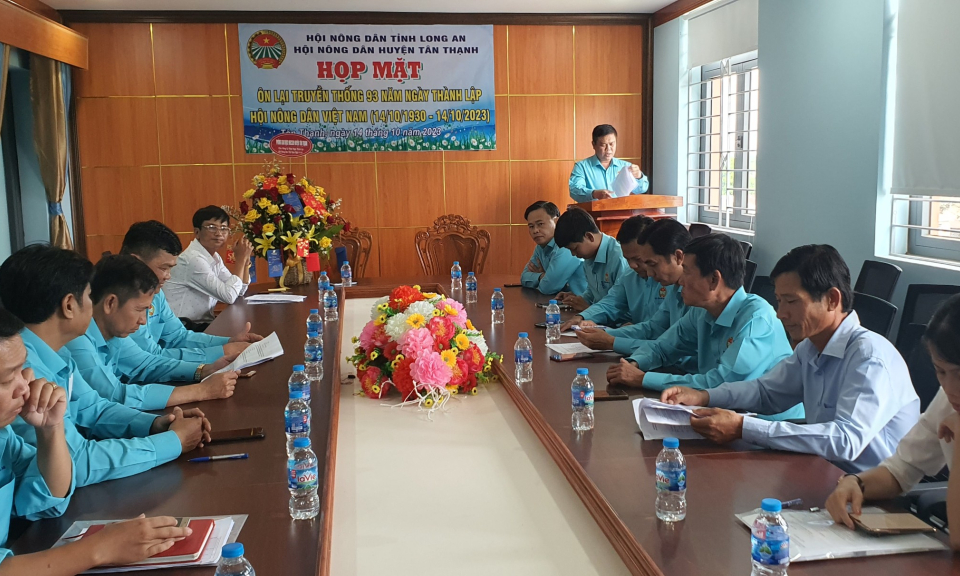 Tân Thạnh họp mặt kỷ niệm 73 năm ngày thành lập Hội Nông dân Việt Nam