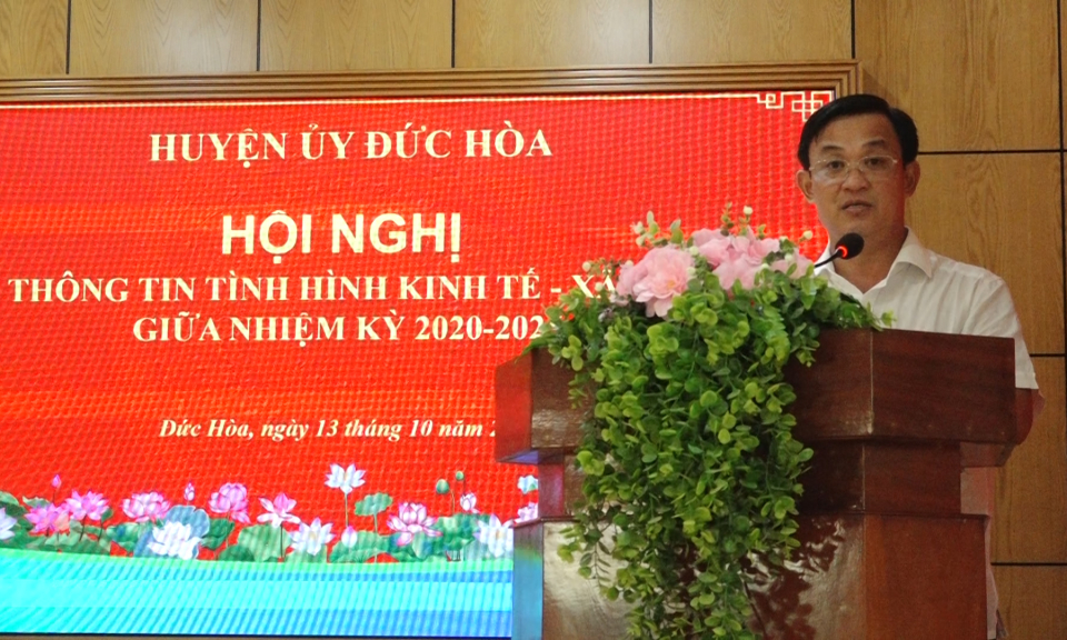 Đức Hòa triển khai thông tin thời sự đến cán bộ hưu trí