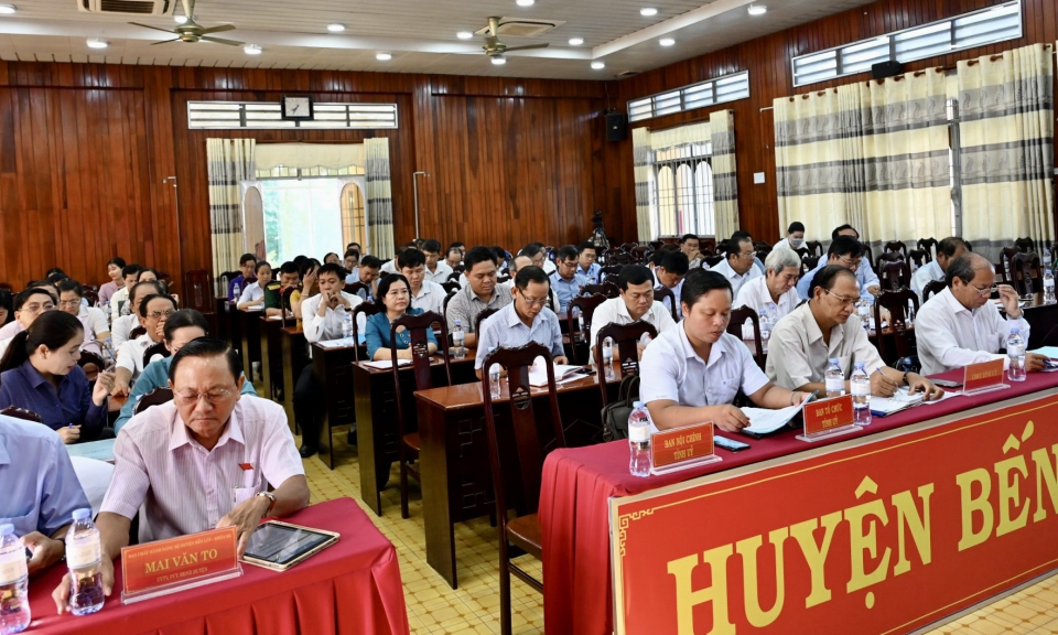Hội nghị BCH Đảng bộ huyện Bến Lức lần thứ 14