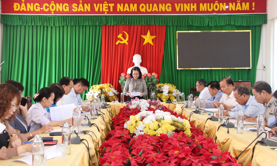 Thủ Thừa tiếp đoàn Giám sát việc giải quyết ý kiến, kiến nghị cử tri và Nhân dân