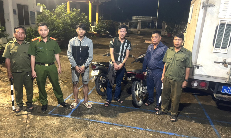 Công an xã Kiến Bình, huyện Tân Thạnh bắt đối tượng trộm xe gắn máy