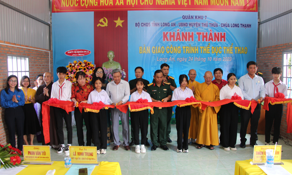 Thủ Thừa khánh thành công trình thể dục thể thao tại Chùa Long Thạnh
