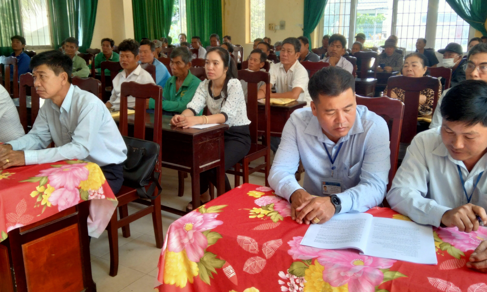 Tân Hưng tập huấn Quy trình canh tác lúa thông minh thích ứng với biến đổi khí hậu