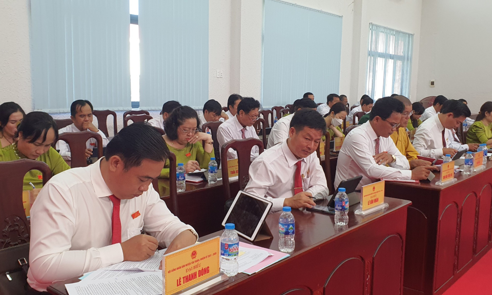 HĐND huyện Tân Thạnh tổ chức kỳ họp lần thứ 15 kỳ họp chuyên đề