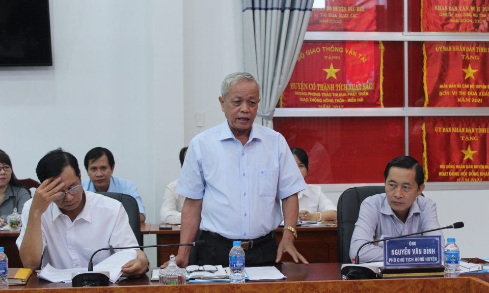 Đức Huệ tiếp nhận ý kiến phản biện xã hội về dự thảo kế hoạch phát triển kinh tế - xã hội năm 2024