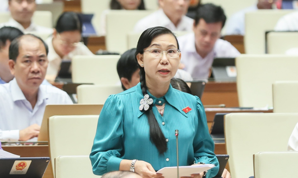 Đề nghị điều chỉnh tỷ lệ vốn chủ sở hữu ở một mức thống nhất