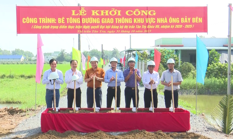 Thị trấn Tân Trụ thực hiện công trình trọng điểm theo Nghị quyết Đại hội Đảng bộ nhiệm kỳ 2020 - 2025