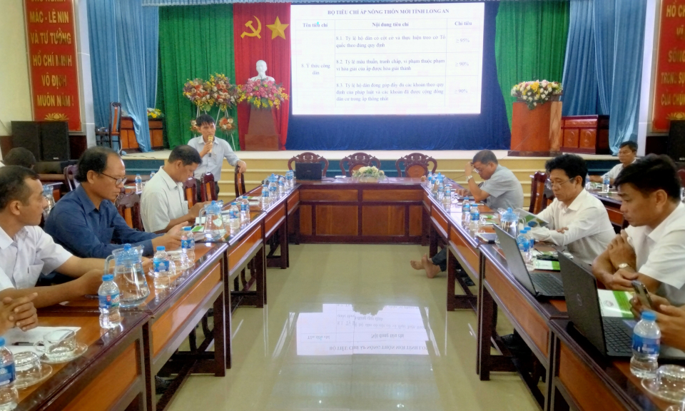Tân Hưng tập huấn nâng cao kiến thức xây dựng nông thôn mới năm 2023