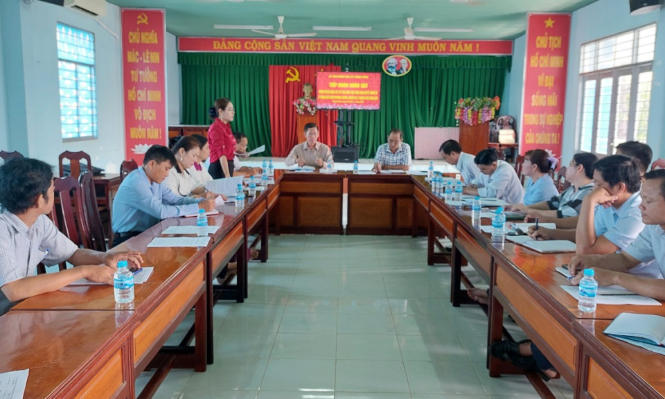 HĐND huyện Tân Hưng khảo sát tình hình thực hiện Nghị quyết tại xã Thạnh Hưng