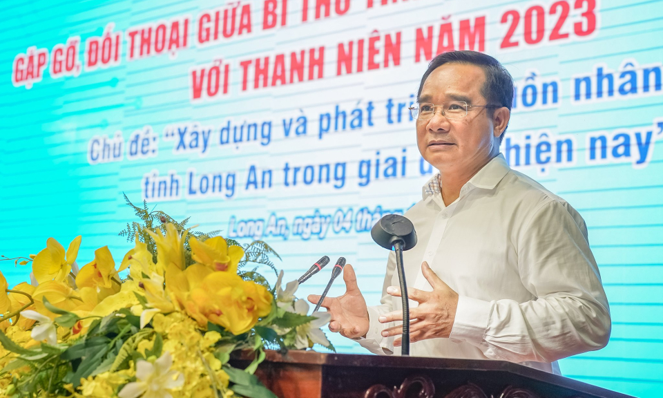Bí thư Tỉnh ủy, Chủ tịch UBND tỉnh gặp gỡ, đối thoại với thanh niên