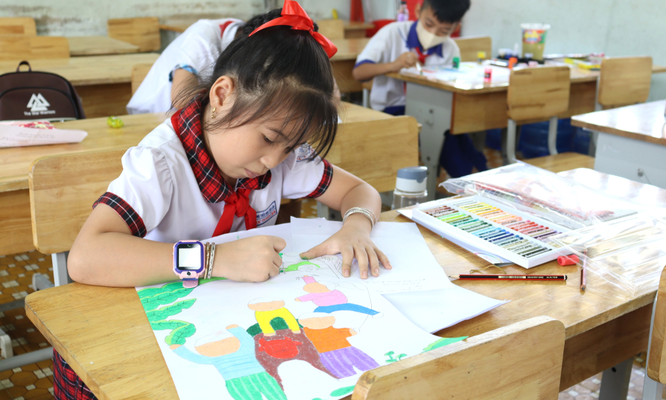 Cần Đước tổ chức Hội thi vẽ tranh cấp huyện Bậc Tiểu học năm học 2023 - 2024
