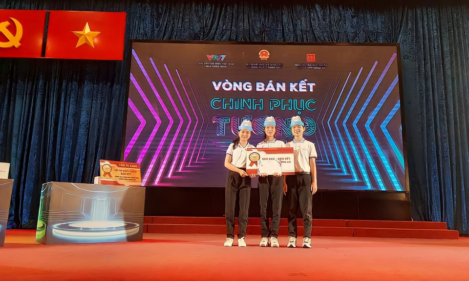 Tân Trụ: Trường THCS Nguyễn Văn Bộ đoạt giải Bạc cuộc thi “Chinh phục tương lai” tại vòng bán kết