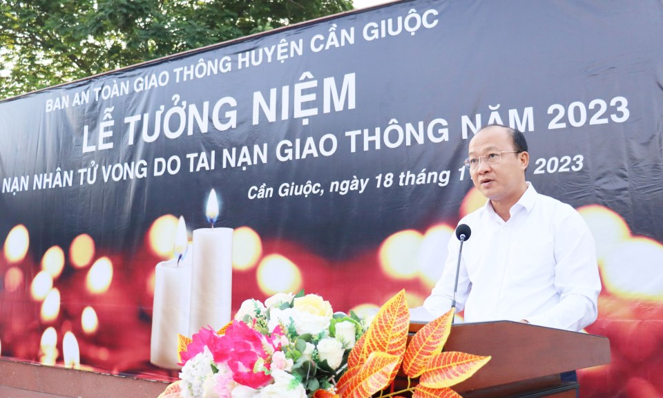 Cần Giuộc tổ chức Lễ tưởng niệm nạn nhân tử vong do tai nạn giao thông