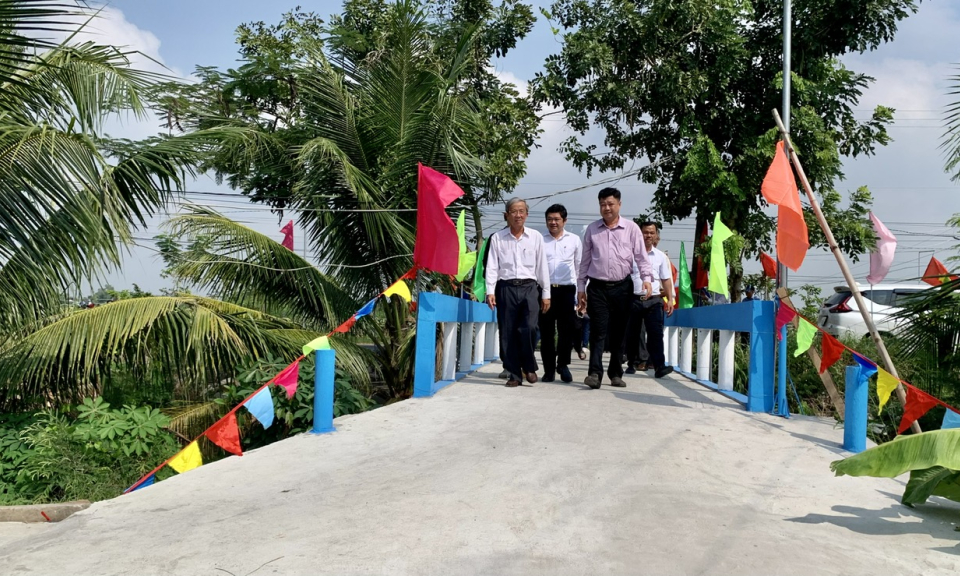  Khánh thành cầu liên ấp trên địa bàn huyện Châu Thành