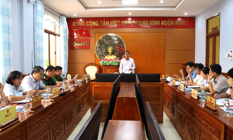 UBND huyện Cần Đước thông qua các báo cáo phục vụ kỳ họp lệ cuối năm 2023 
