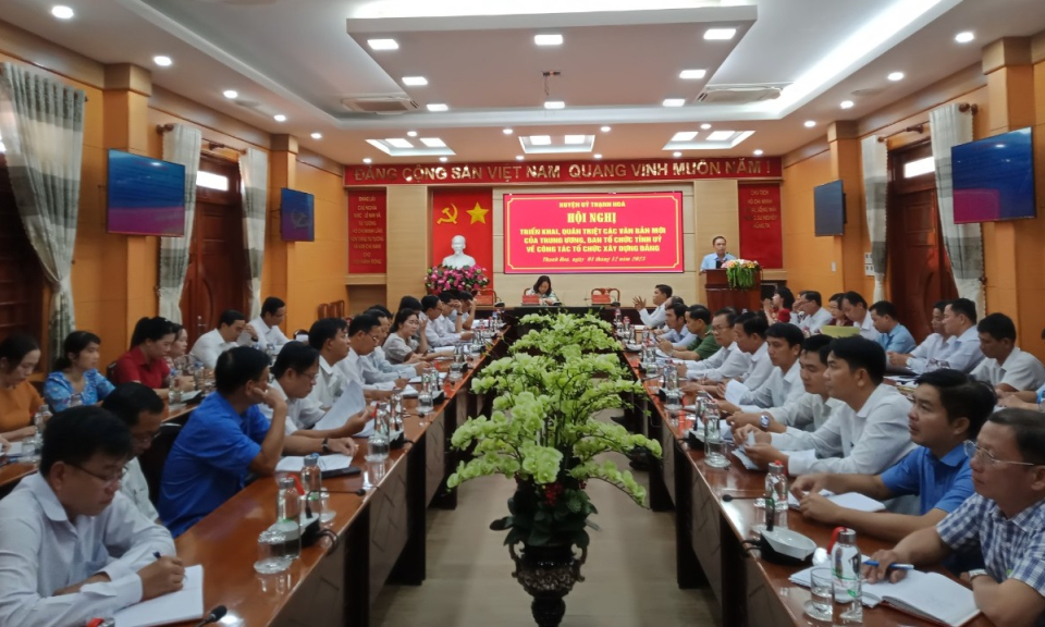 Thạnh Hóa triển khai, quán triệt các văn bản mới về công tác tổ chức xây dựng Đảng