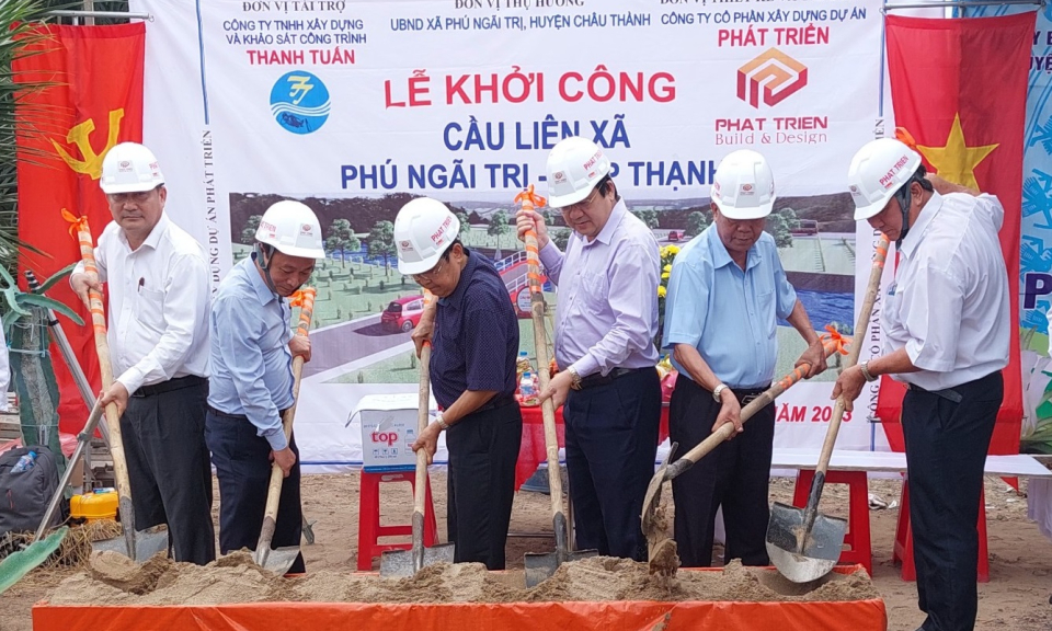 Huyện Châu Thành khởi công công trình cầu liên xã Phú Ngãi Trị - Hiệp Thạnh.