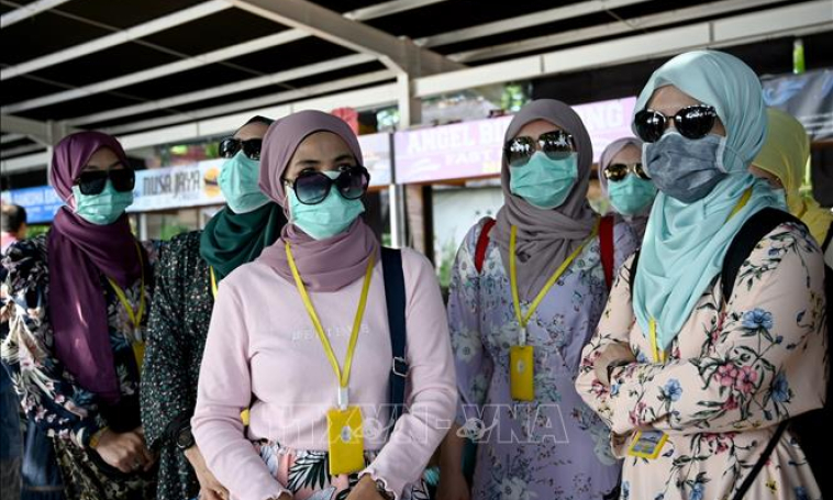 Indonesia kêu gọi người dân đeo khẩu trang phòng bệnh hô hấp