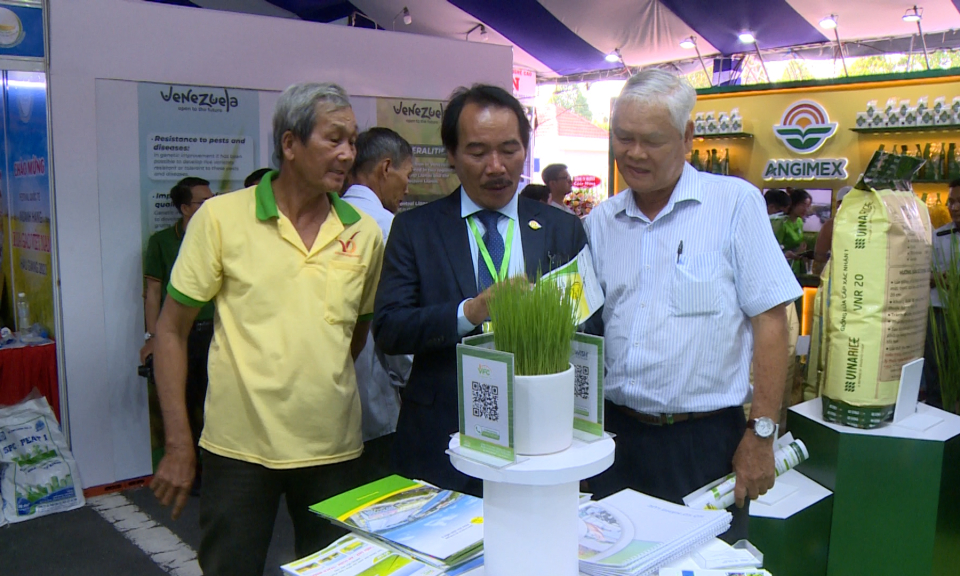 Doanh nghiệp Long An tham gia Festival quốc tế ngành hàng lúa gạo Việt Nam - Hậu Giang 2023