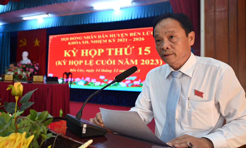 HĐND huyện Bến Lức thông qua 13 nghị quyết 