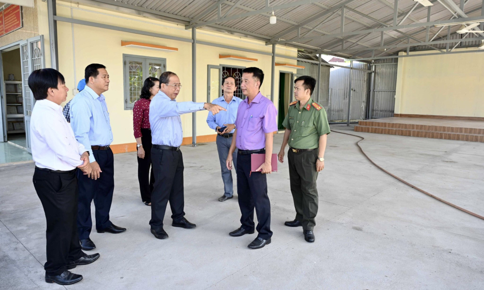 Bến Lức thẩm định tiêu chí xây dựng nông thôn mới