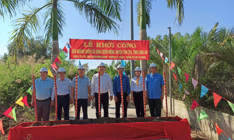 Tân Trụ khởi công cầu Kháng Chiến xã Bình Trinh Đông