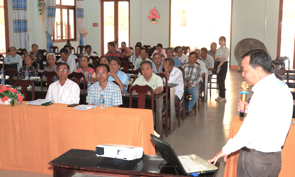 Cần Đước hội thảo tổng kết mô hình nuôi tôm ứng dụng công nghệ cao